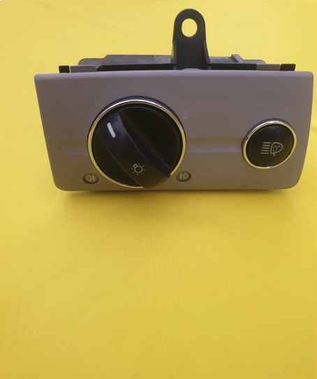 resimler/genel/Mercedes w211 e200 far anahtari orjinal ÇIKMA 2115450104 